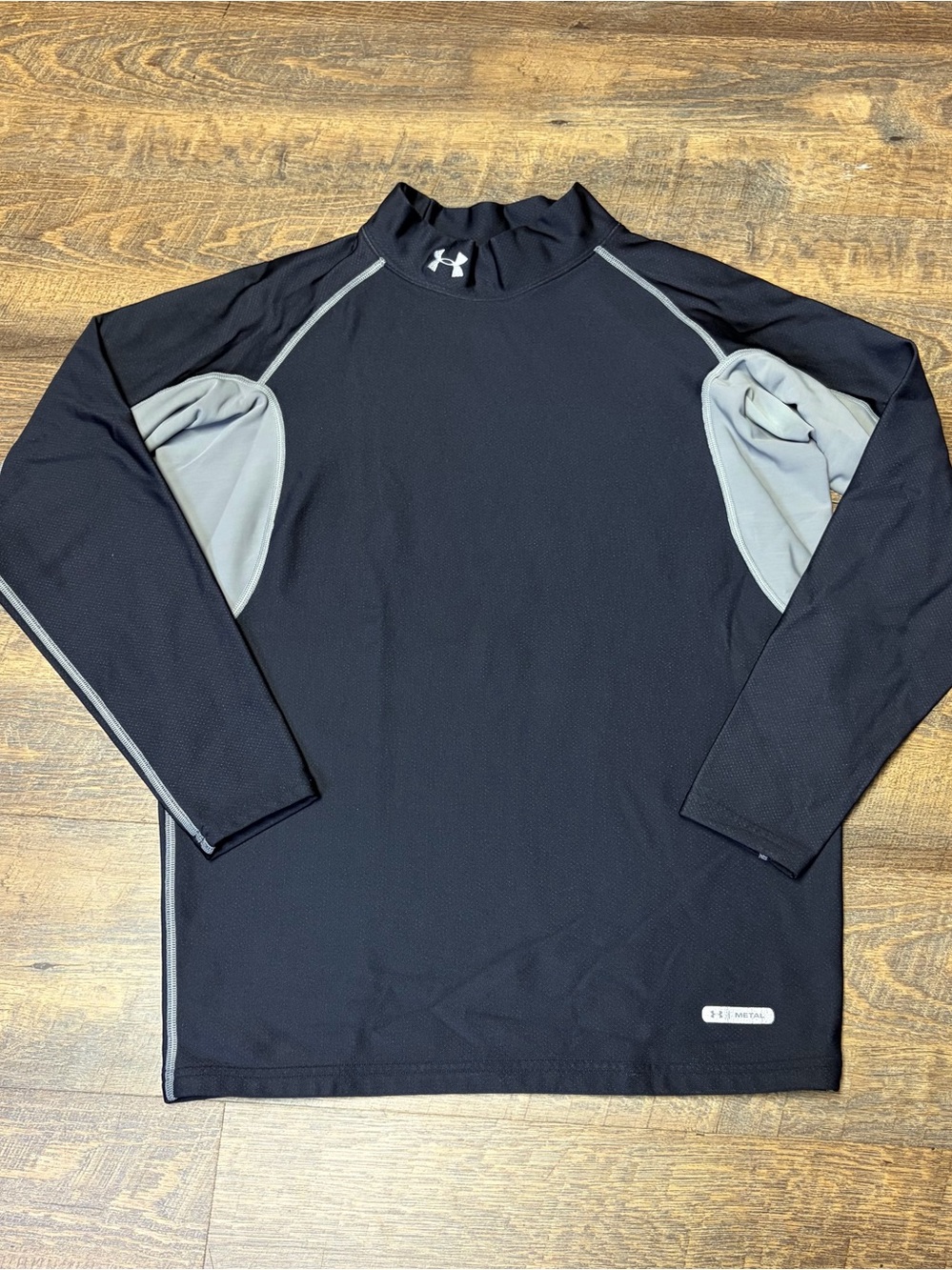 Under Armour Metal ColdGear Mock Neck Base Layer Shirt Men's XL Black Gray Ski